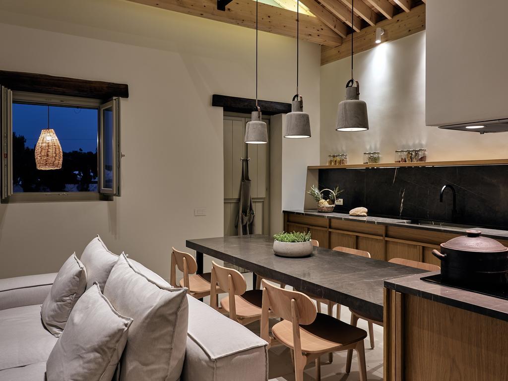 Niova Villa - Seafront, Private Pool And Ionian Sea Views, By Zantewize Alikes Zewnętrze zdjęcie