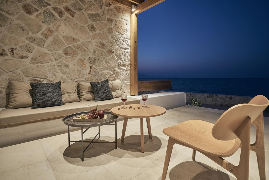 Niova Villa - Seafront, Private Pool And Ionian Sea Views, By Zantewize Alikes Zewnętrze zdjęcie