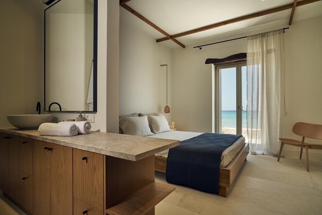 Niova Villa - Seafront, Private Pool And Ionian Sea Views, By Zantewize Alikes Zewnętrze zdjęcie